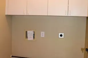 2070 Arena Dr, Lewisville, TX 75067 - Photo 8