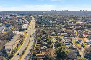 7708 Lemmonwood Dr, Dallas, TX 75231 - Photo 34