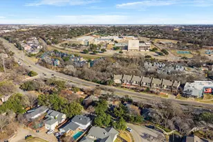 7708 Lemmonwood Dr, Dallas, TX 75231 - Photo 36