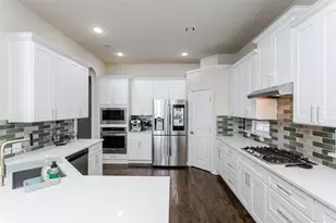 8801 Stenson St, McKinney, TX 75070 - Photo 10