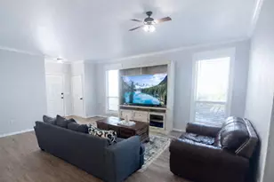 505 S First St, Grandview, TX 76050 - Photo 8