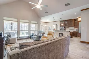 601 S Sugartree Dr, Lipan, TX 76462 - Photo 8