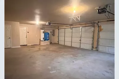 10001 Hilltop Drive, Cleburne, TX 76033 - Photo 22