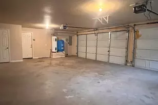 10001 Hill Top Dr, Cleburne, TX 76033 - Photo 22