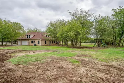 10001 Hilltop Drive, Cleburne, TX 76033 - Photo 8