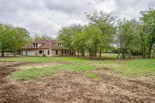 10001 Hill Top Dr, Cleburne, TX 76033 - Photo 8