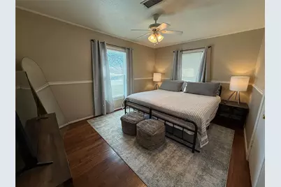 501 N Travis Street, Granbury, TX 76048 - Photo 8