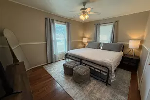 501 N Travis St, Granbury, TX 76048 - Photo 8