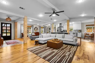 4815 Chilton Drive, Dallas, TX 75227 - Photo 2