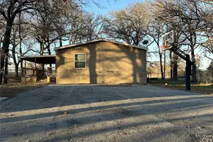 317 Co Rd 4790, Boyd, TX 76023 - Photo 18