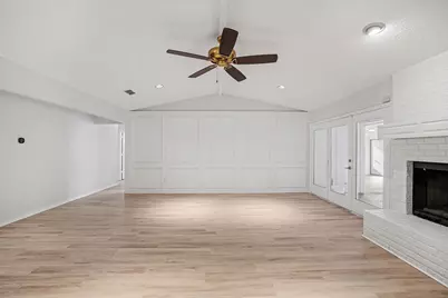 1860 Larkspur Drive, Arlington, TX 76013 - Photo 4