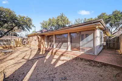 1860 Larkspur Drive, Arlington, TX 76013 - Photo 14