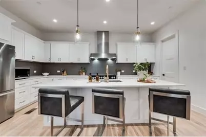 2633 Reagan Street #106, Dallas, TX 75219 - Photo 4