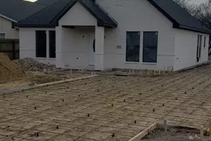 3422 S Peachtree Rd, Balch Springs, TX 75180 - Photo 2