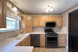 408 W Morton St, Boyd, TX 76023 - Photo 8