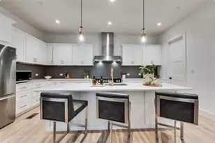 2633 Reagan St, Dallas, TX 75219 - Photo 4