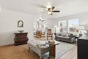 1105 Springdale Rd, Bedford, TX 76021 - Photo 8