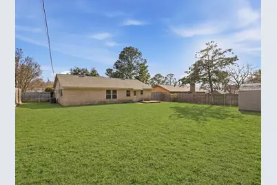 1105 Springdale Road, Bedford, TX 76021 - Photo 34