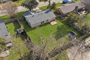 1105 Springdale Rd, Bedford, TX 76021 - Photo 36