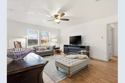 1105 Springdale Road, Bedford, TX 76021 - Photo 6