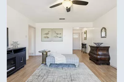 1105 Springdale Road, Bedford, TX 76021 - Photo 10