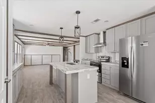 201 N Carpenter St, Mart, TX 76664 - Photo 6