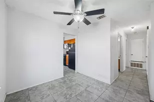 2910 Penny Ln, Euless, TX 76039 - Photo 8