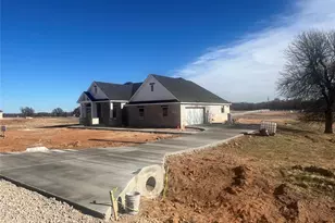 104 Cattleman Dr, Poolville, TX 76487 - Photo 2