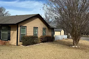 709 N 43rd St, Waco, TX 76710 - Photo 4