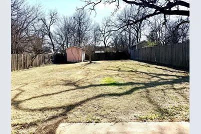 1954 E Booth Street, Paris, TX 75460 - Photo 6