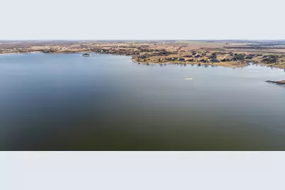 139 Lakeshore Drive, Waxahachie, TX 75165 - Photo 2