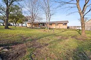 139 Lakeshore Dr, Waxahachie, TX 75165 - Photo 32