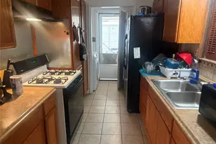 1117 Victoria, Bellmead, TX 76705 - Photo 6