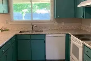 7529 Walnuthill Ct, Watauga, TX 76148 - Photo 2