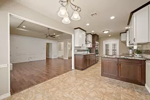 133 Springhill Dr, Hurst, TX 76054 - Photo 10