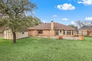 133 Springhill Dr, Hurst, TX 76054 - Photo 24