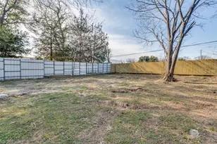 1113 Seaford Dr, Dallas, TX 75217 - Photo 24