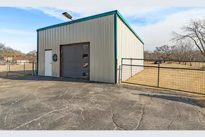 310 Centeridge Lane, Graham, TX 76450 - Photo 32