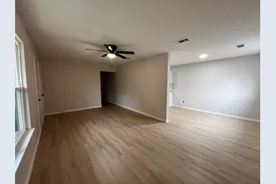 106 Timbercrest Drive, Mabank, TX 75156 - Photo 2