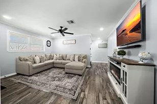 911 S Ave M Ave, Clifton, TX 76634 - Photo 14