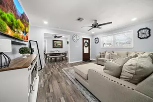 911 S Ave M Ave, Clifton, TX 76634 - Photo 16