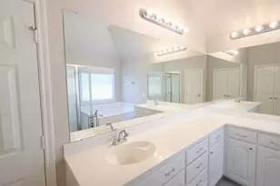 8530 Vista Grande Dr, Dallas, TX 75249 - Photo 30