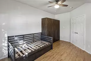 8530 Vista Grande Dr, Dallas, TX 75249 - Photo 24