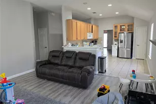 1033 Harriman Dr, Saginaw, TX 76131 - Photo 8