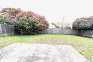 1033 Harriman Dr, Saginaw, TX 76131 - Photo 24