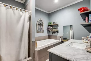 10523 Castlerock Dr, Dallas, TX 75217 - Photo 22