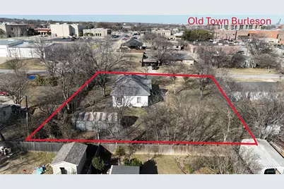 213 W Eldred Street, Burleson, TX 76028 - Photo 2