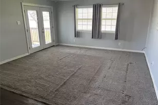 108 Harbor Dr, Runaway Bay, TX 76426 - Photo 6