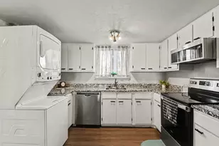 108 Harbor Dr, Runaway Bay, TX 76426 - Photo 2