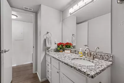 108 Harbor Drive #204, Runaway Bay, TX 76426 - Photo 4